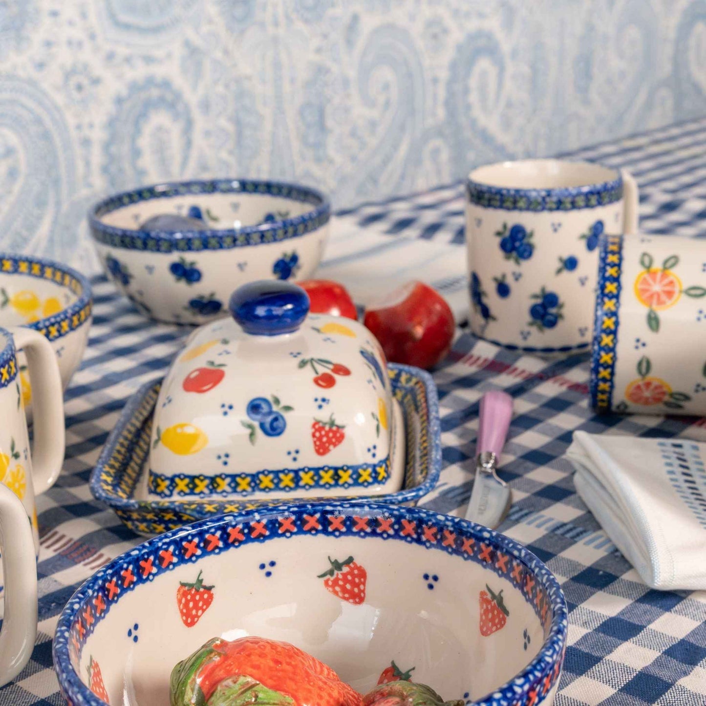Set of 2 Strawberry Cereal Bowls Red