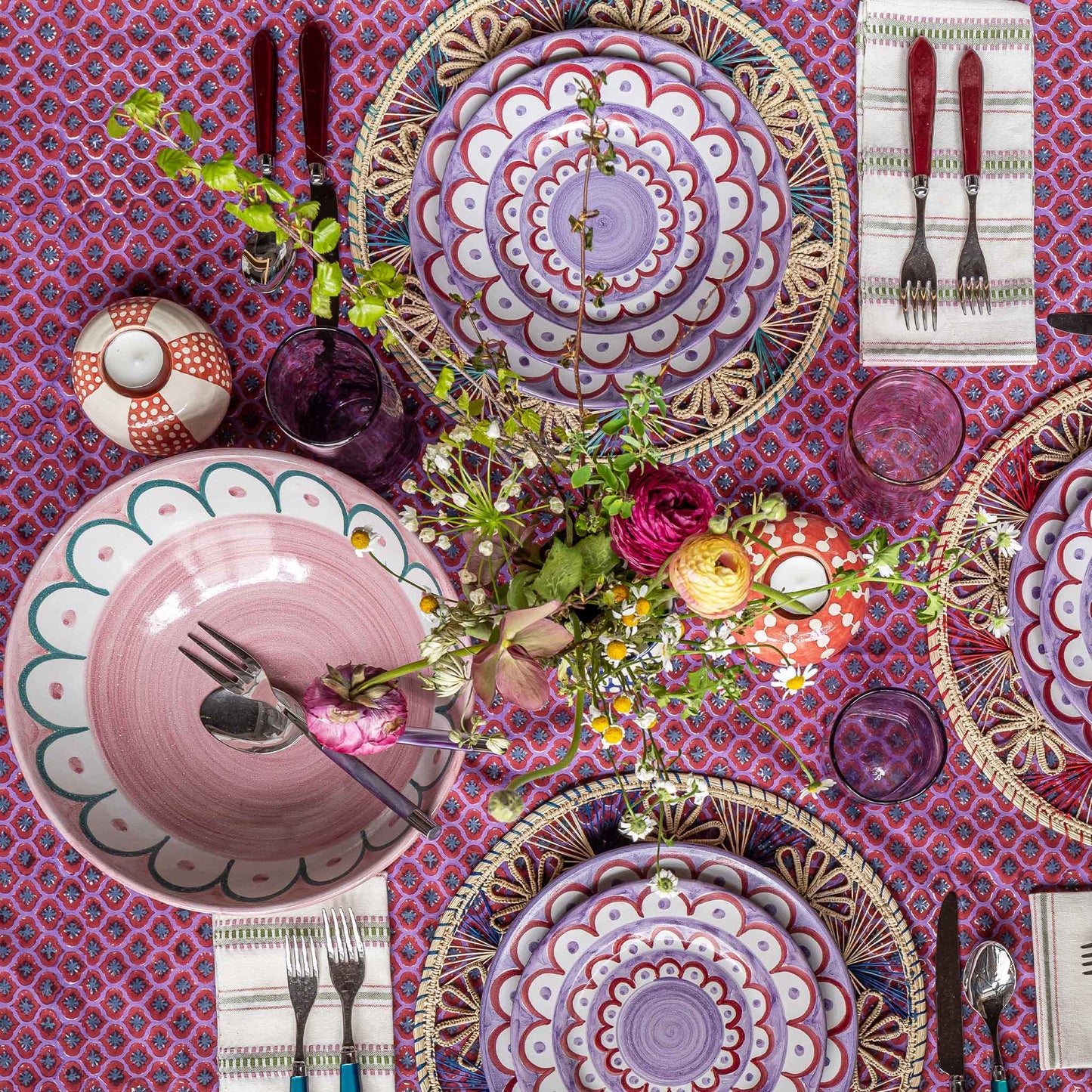 Scallop Serving Bowl Pink