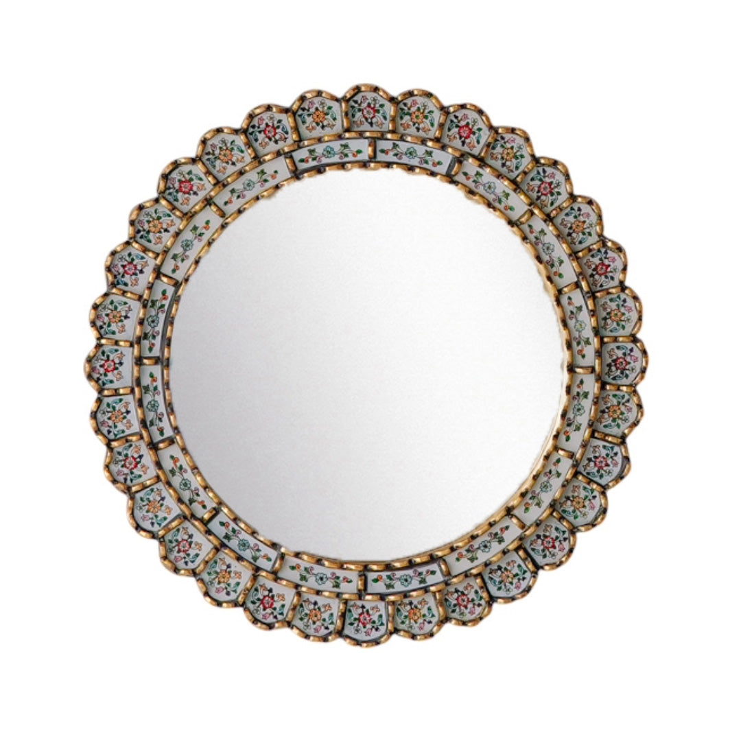 Small Round Scallop White Mirror