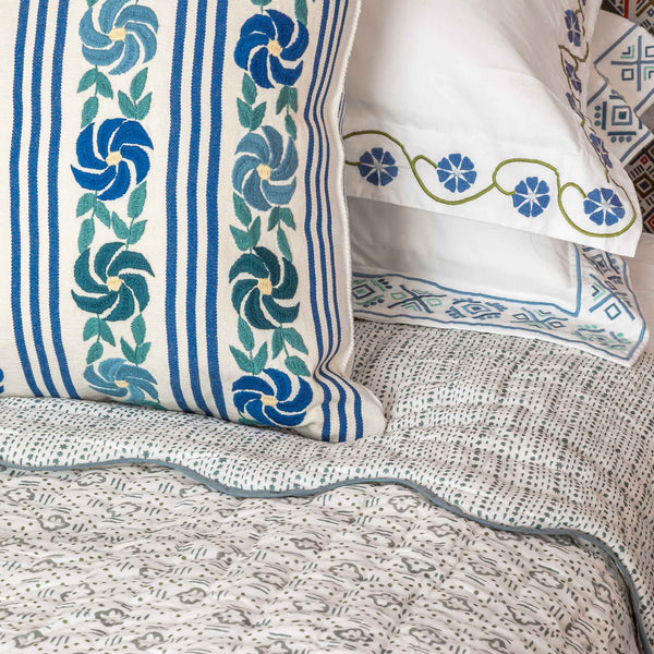 Double Celosia Scallop Quilt Blue Green